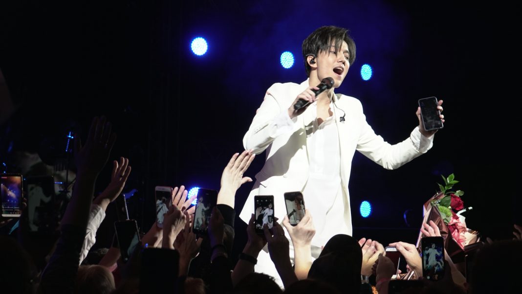 Performance by Dimash Kudaibergen in Ekaterinburg