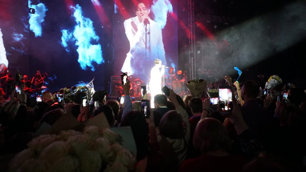 Performance by Dimash Kudaibergen in Ekaterinburg