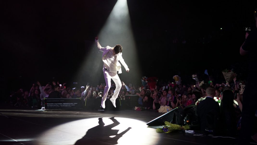 Performance by Dimash Kudaibergen in Ekaterinburg