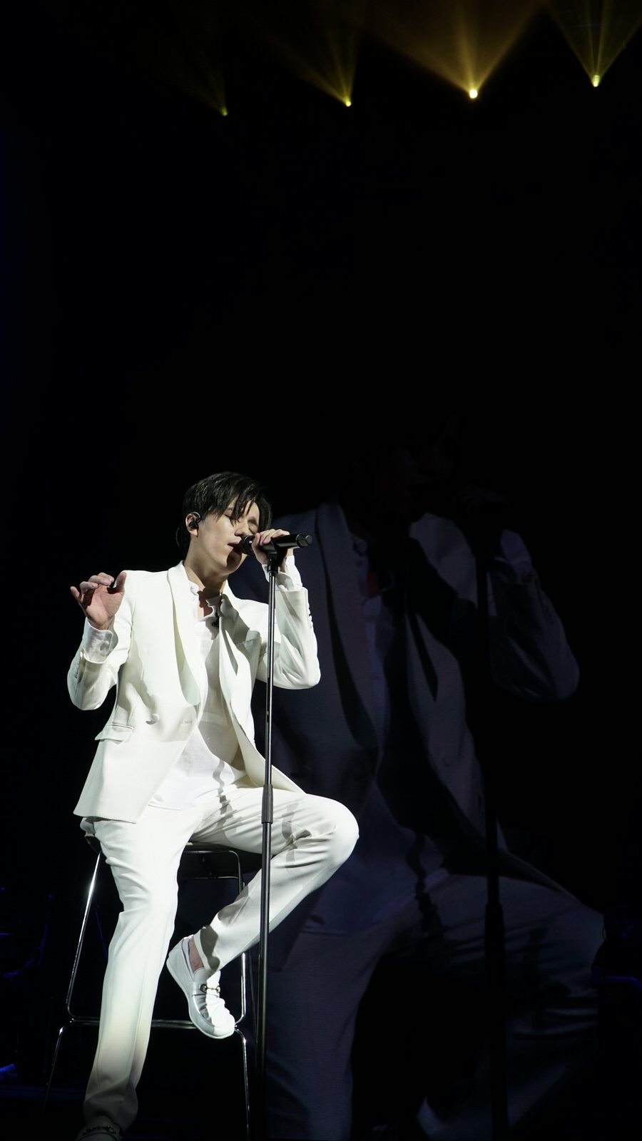 Performance by Dimash Kudaibergen in Ekaterinburg