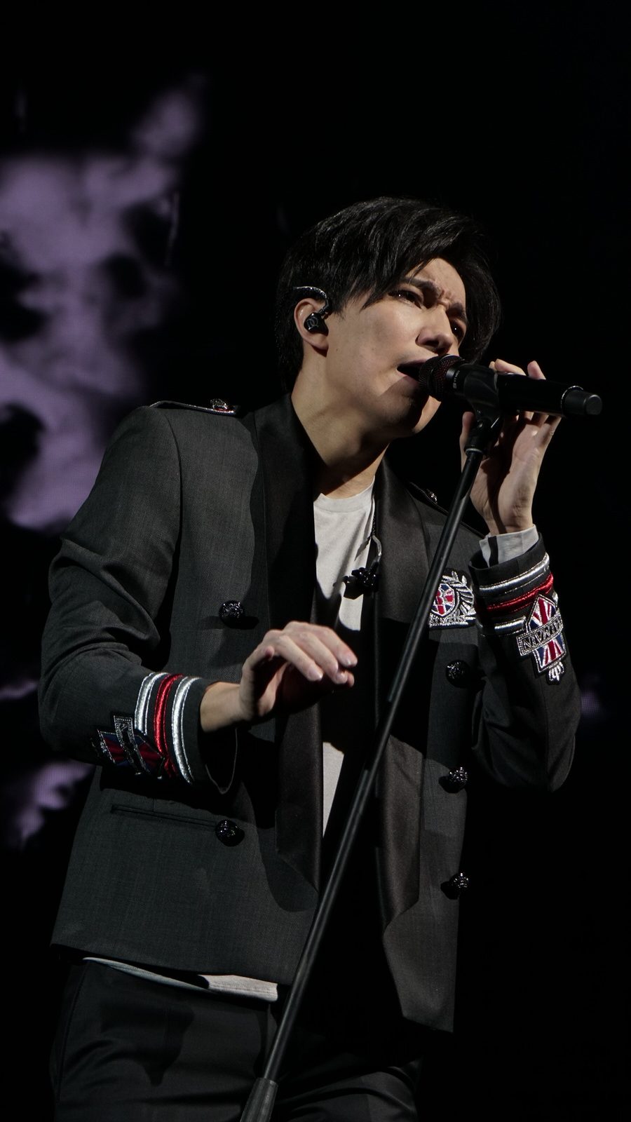 Performance by Dimash Kudaibergen in Ekaterinburg