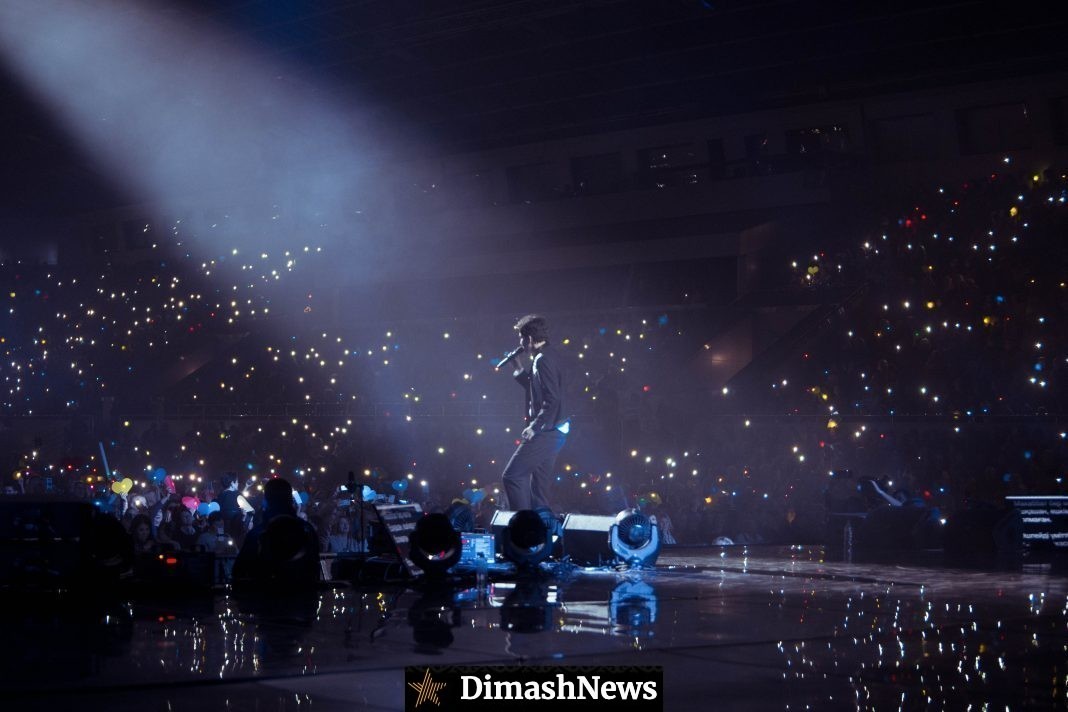 Dimash touched the hearts of Kyiv fans, singing in Ukrainian language