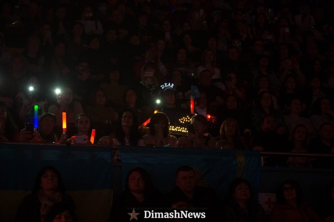 Dimash touched the hearts of Kyiv fans, singing in Ukrainian language