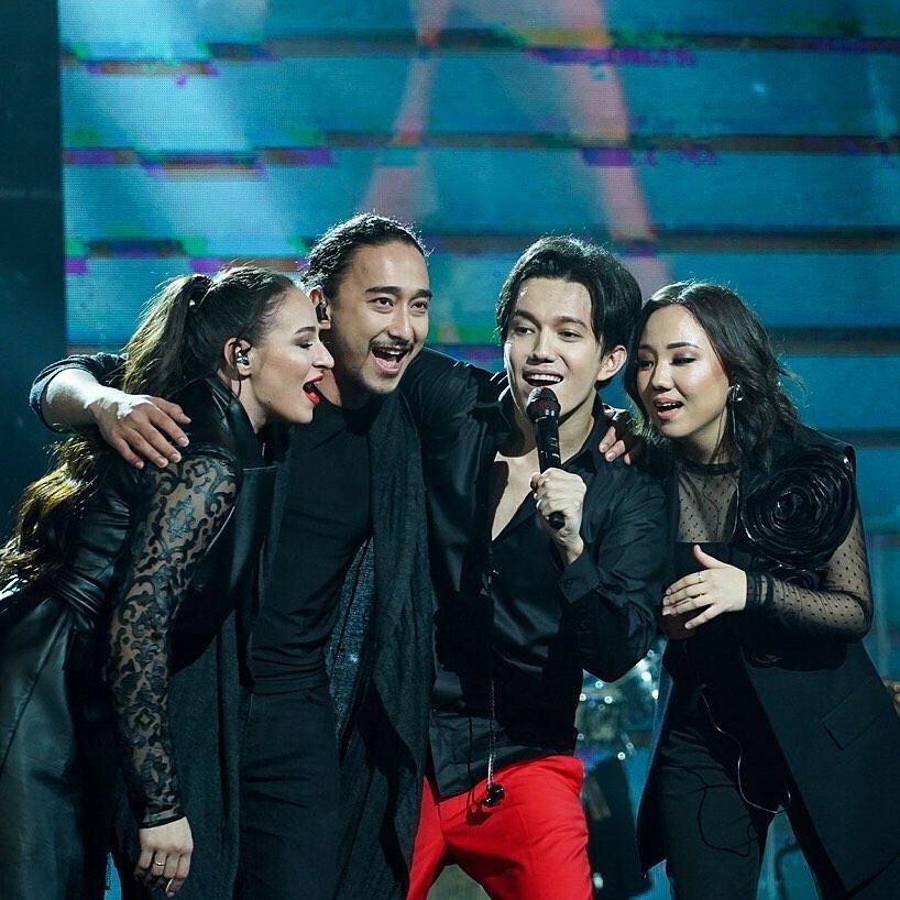 Dimash's backup singers. Who are they?