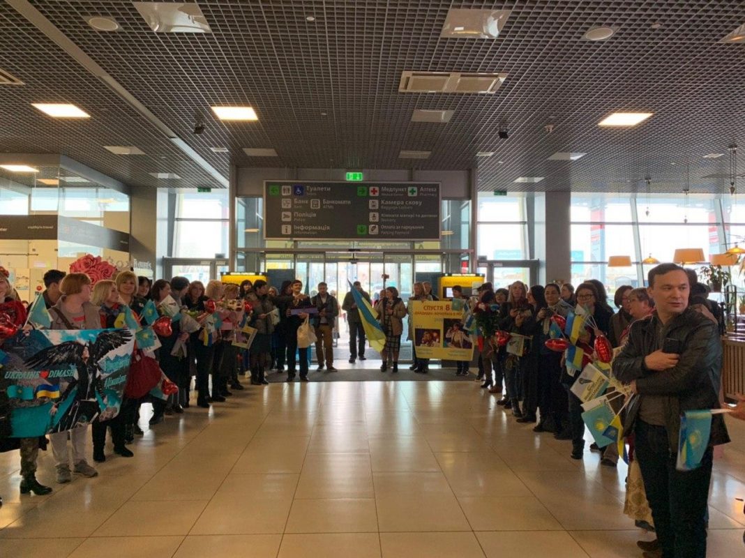 "Kokhaemo Dimash!": Ukrainian fans welcomed Dimash