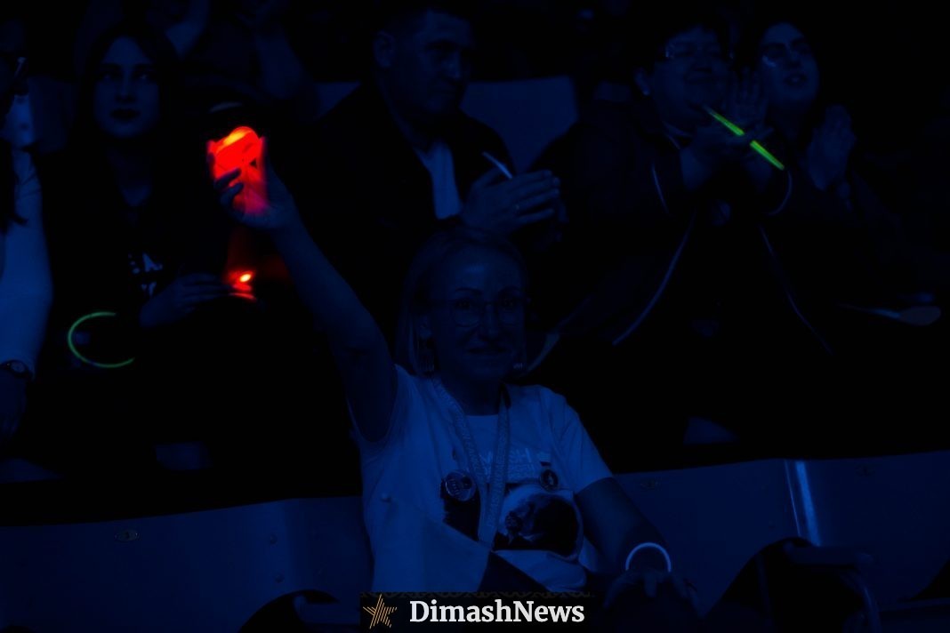 Dimash touched the hearts of Kyiv fans, singing in Ukrainian language