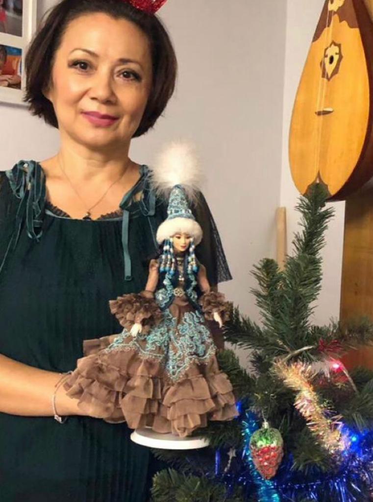 The beauty of the Kazakh national costume in miniature: doll fashion designer Gulnara Khamza