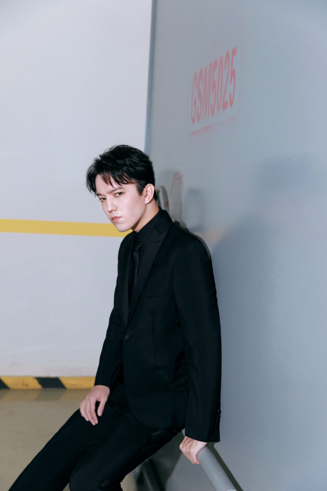 Dimash performed at the Beijing College Student Film Festival