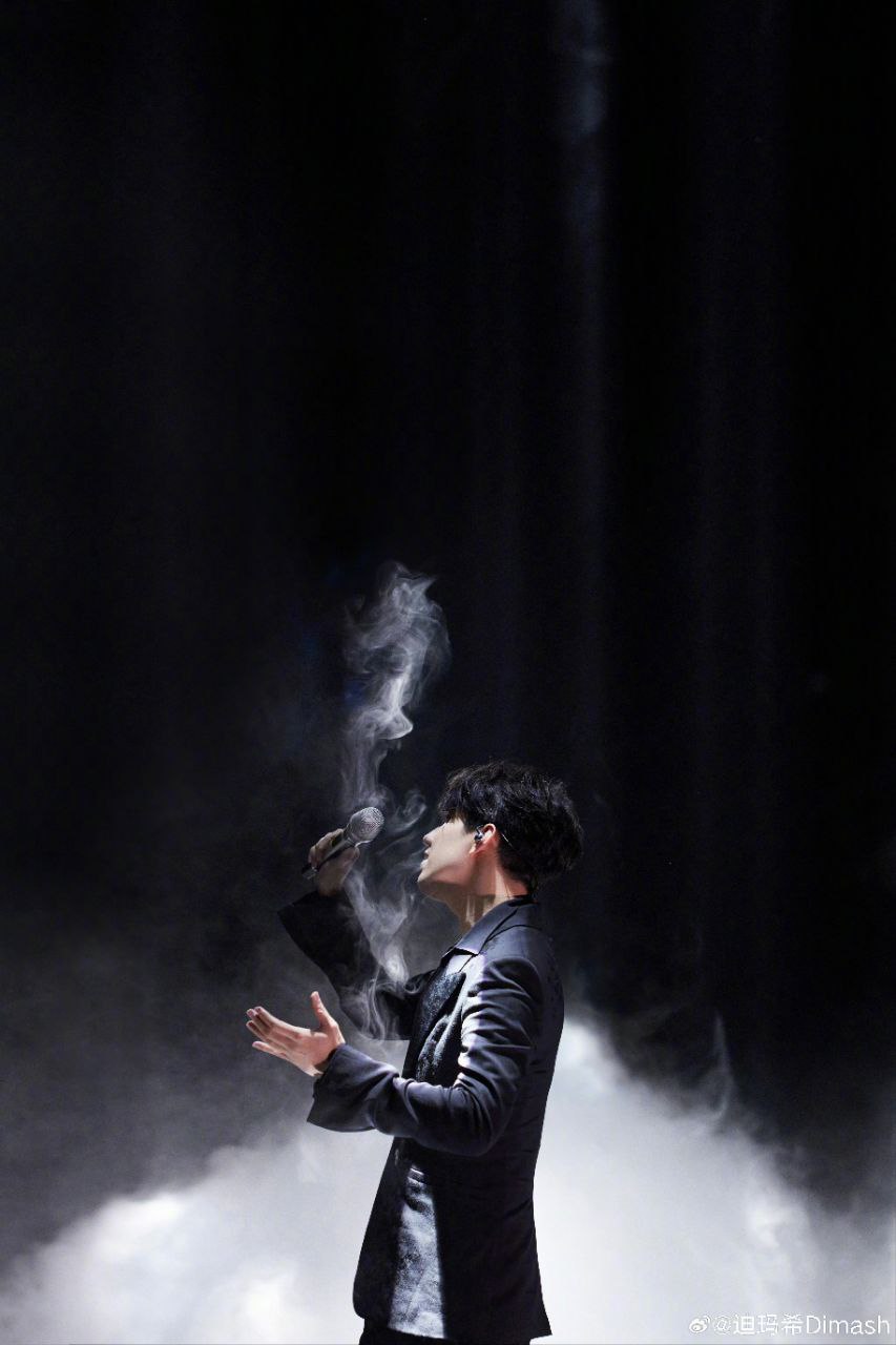 Dimash Premieres New Song at I Am Singer Gala Concert