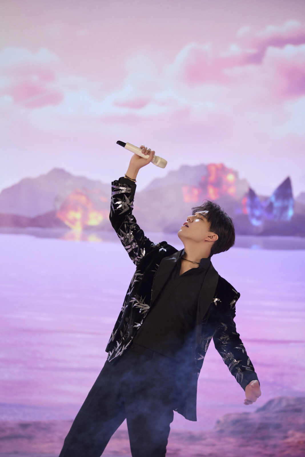 Dimash Qudaibergen Performs Jackie Chan Film Soundtrack for the First Time at China’s Lantern Festival