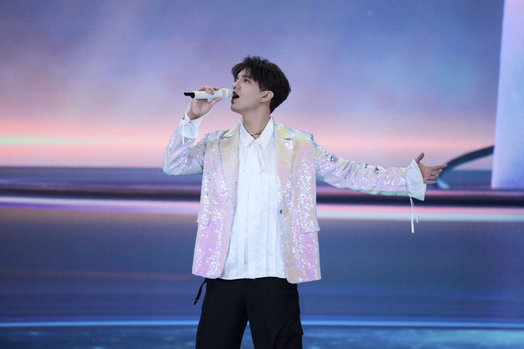 Dimash Qudaibergen Performs Jackie Chan Film Soundtrack for the First Time at China’s Lantern Festival