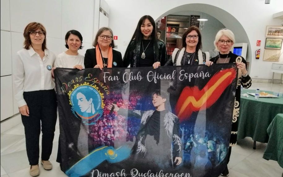 Dimash Qudaibergen's Fans Took Part in an Evening Honoring Abay in Spain