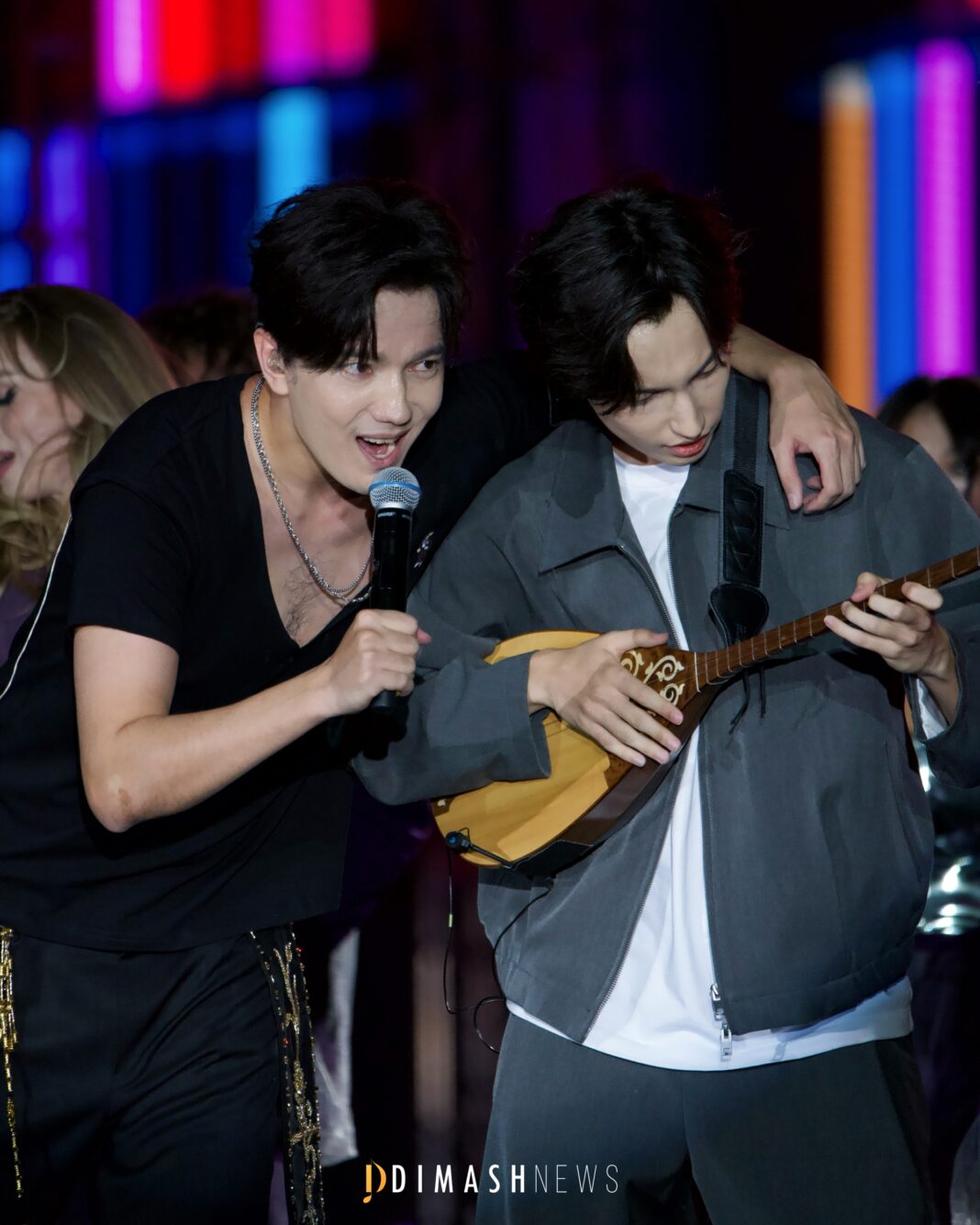 Dimash Qudaibergen Performs as Special Guest at “Meikin Asia” Festival