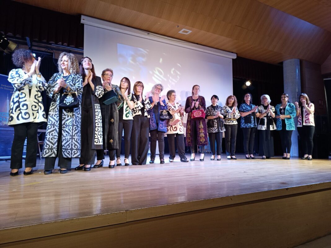 In Madrid, fans of Dimash donated 1200 euros to charity in honor of the 180th anniversary of Abay