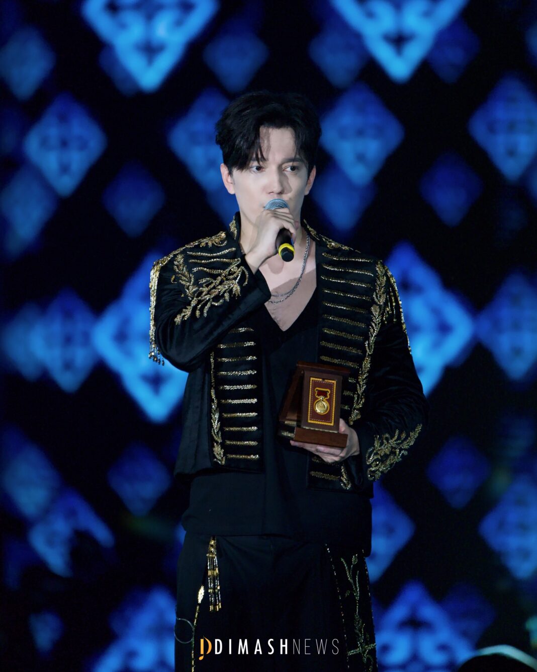 Dimash Qudaibergen Awarded the Title of People’s Artist of Kyrgyzstan