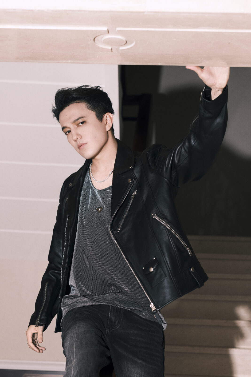Dimash Qudaibergen Performs at the “Nalati Music Festival” in China