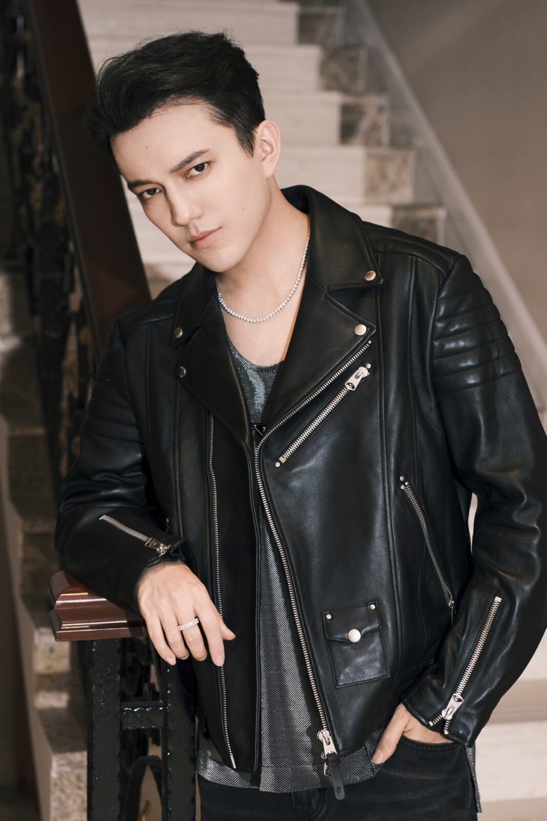 Dimash Qudaibergen Performs at the “Nalati Music Festival” in China