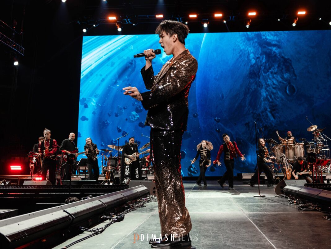 “Stranger” concert, New York (October 5, 2025)