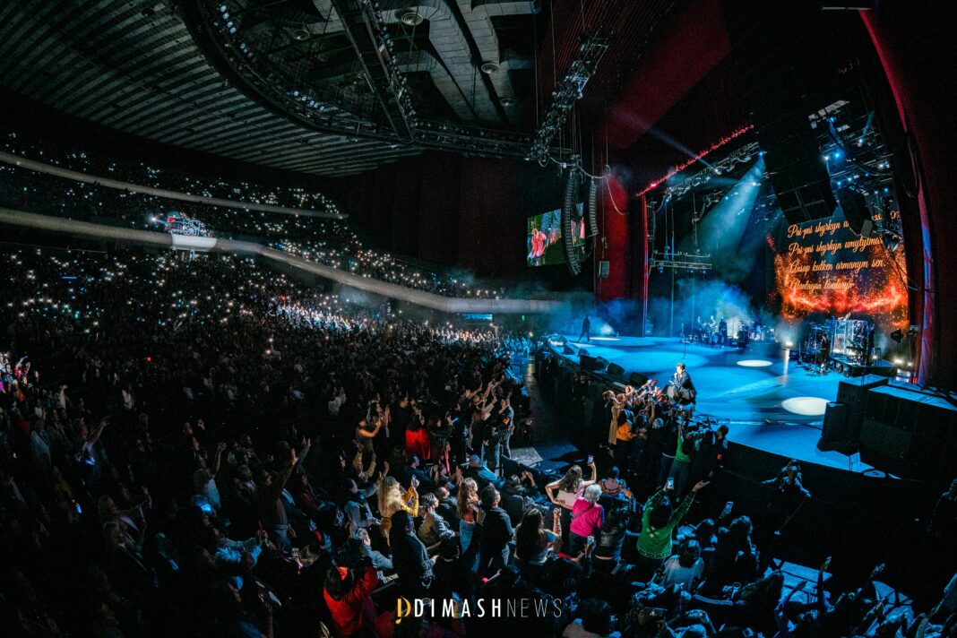 “Besame Mucho” by Dimash Qudaibergen – The Kazakh Artist’s First-Ever Concert in Mexico