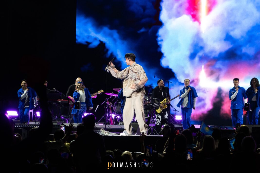 “Stranger” concert, New York (October 5, 2025)