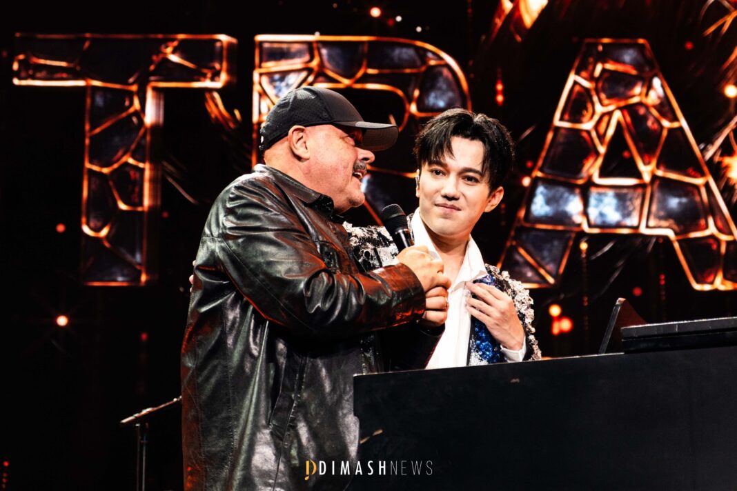 “Stranger” concert, New York (October 5, 2025)