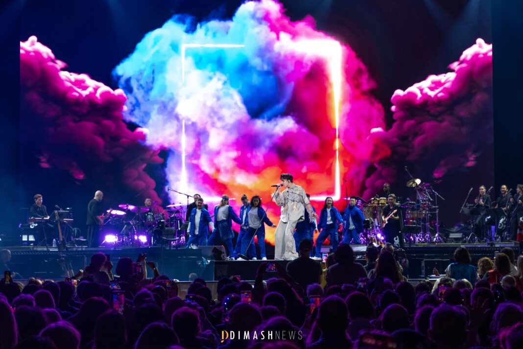 “Stranger” concert, New York (October 5, 2025)