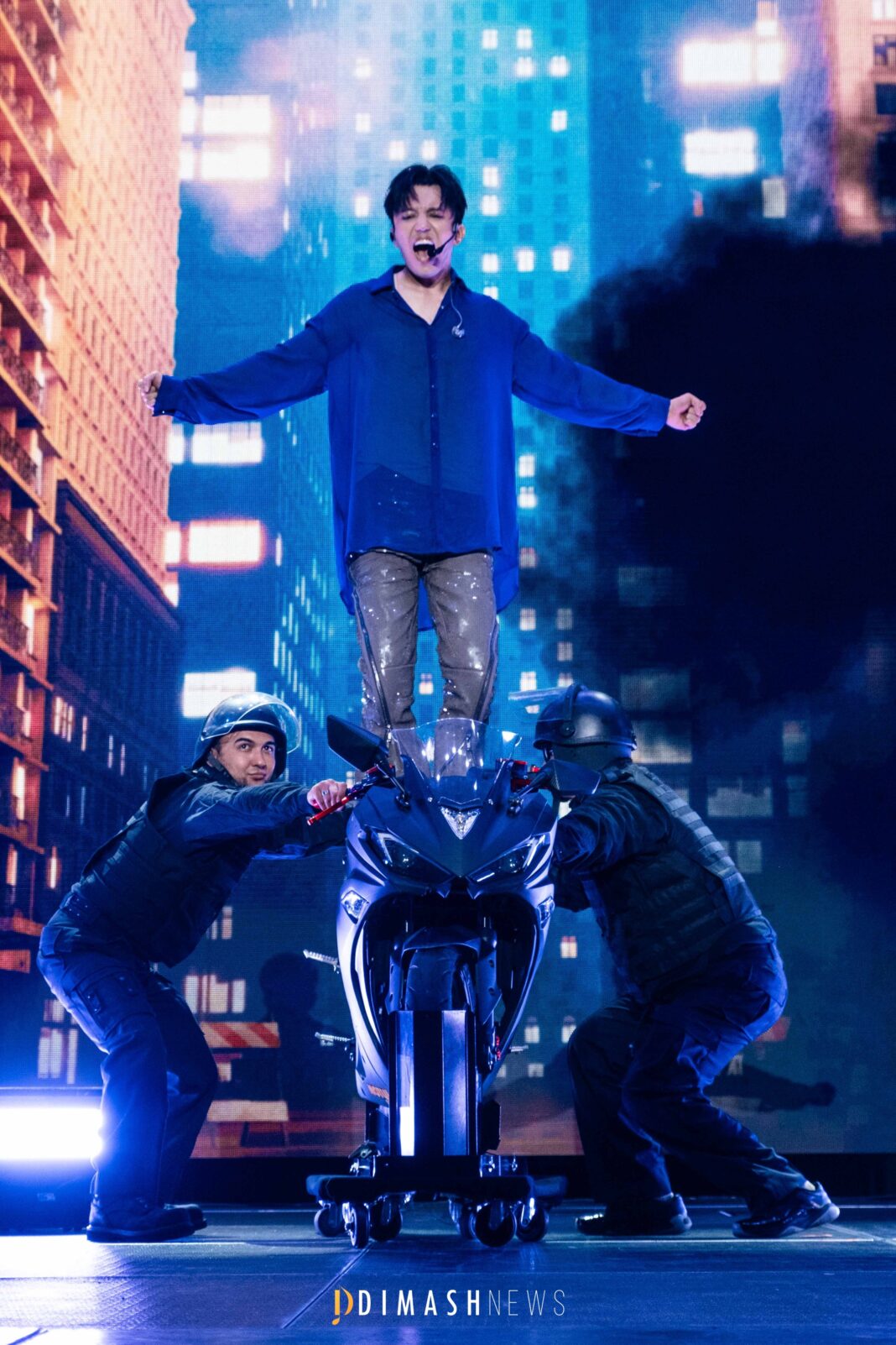 “Stranger” concert, New York (October 5, 2025)