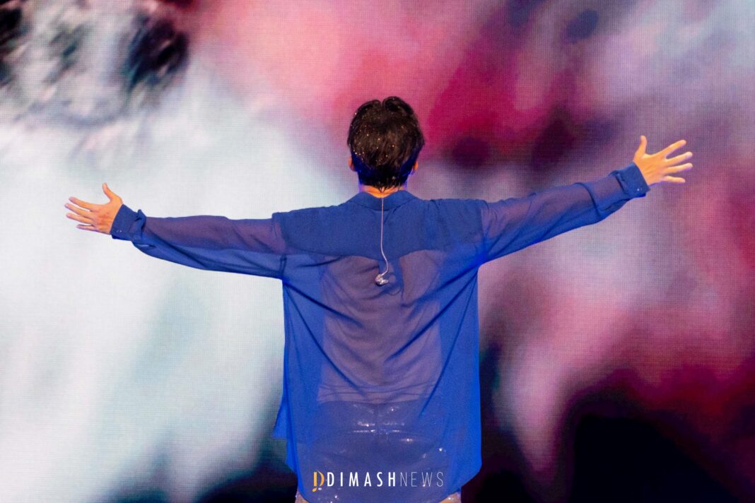 “Stranger” concert, New York (October 5, 2025)