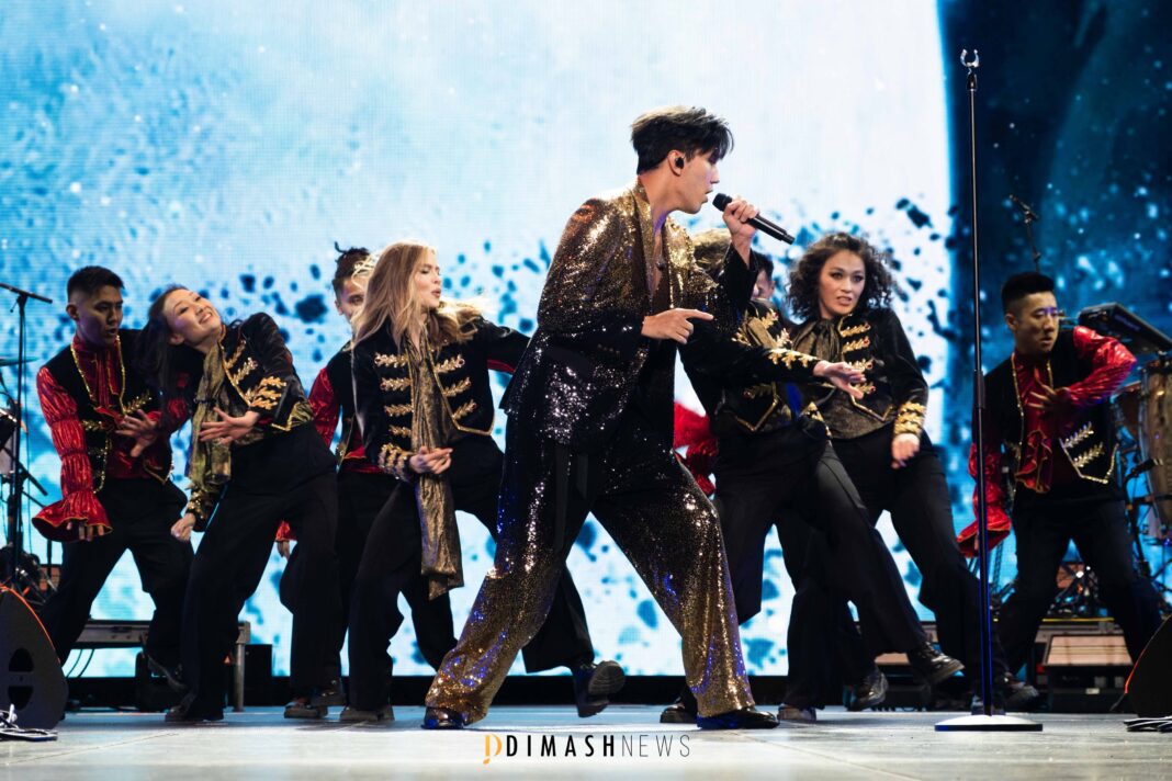 “Stranger” concert, New York (October 5, 2025)