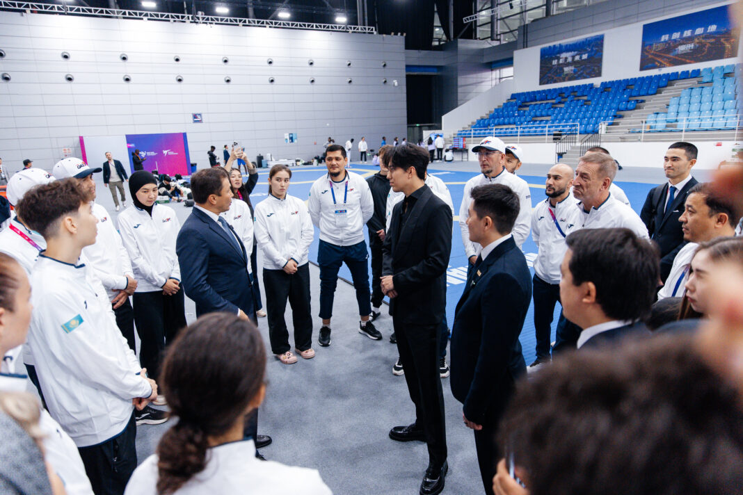 Dimash Qudaibergen and Gennadiy Golovkin support Team Kazakhstan at the World Taekwondo Championships in China Dimash Qudaibergen and Gennadiy Golovkin support Team Kazakhstan at the World Taekwondo Championships in China
