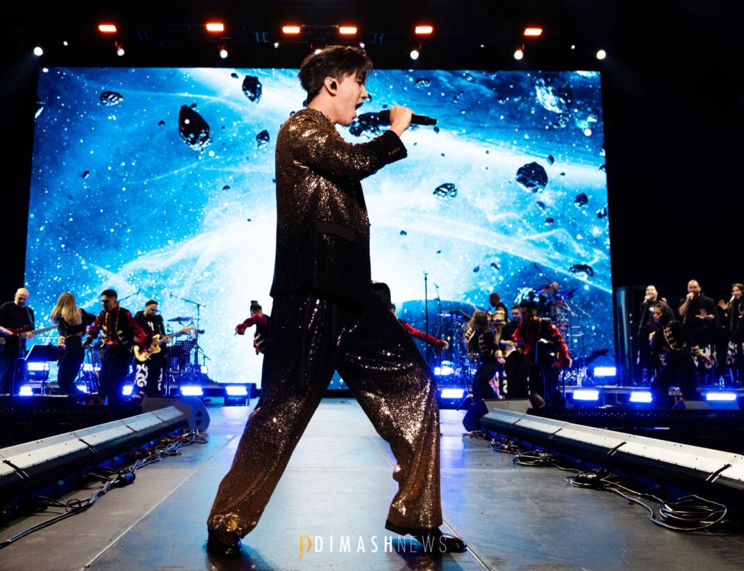 “Stranger” concert, New York (October 5, 2025)