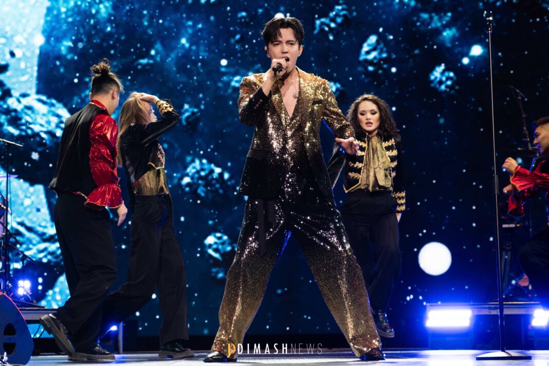 “Stranger” concert, New York (October 5, 2025)