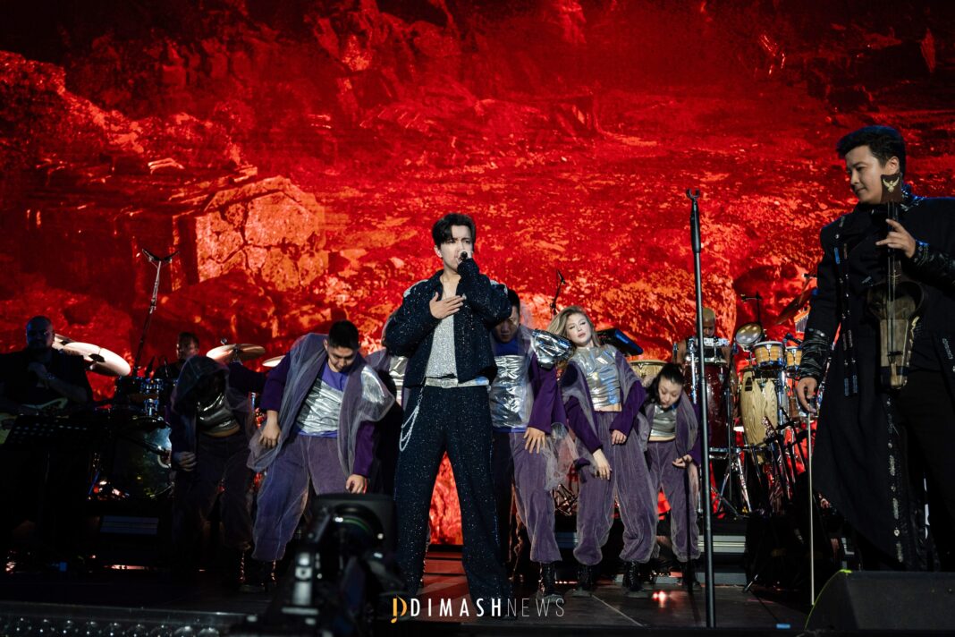 “Stranger” concert, Barcelona (November 8, 2025)