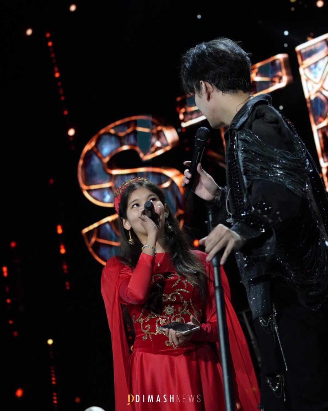 “Stranger” concert, Barcelona (November 8, 2025)