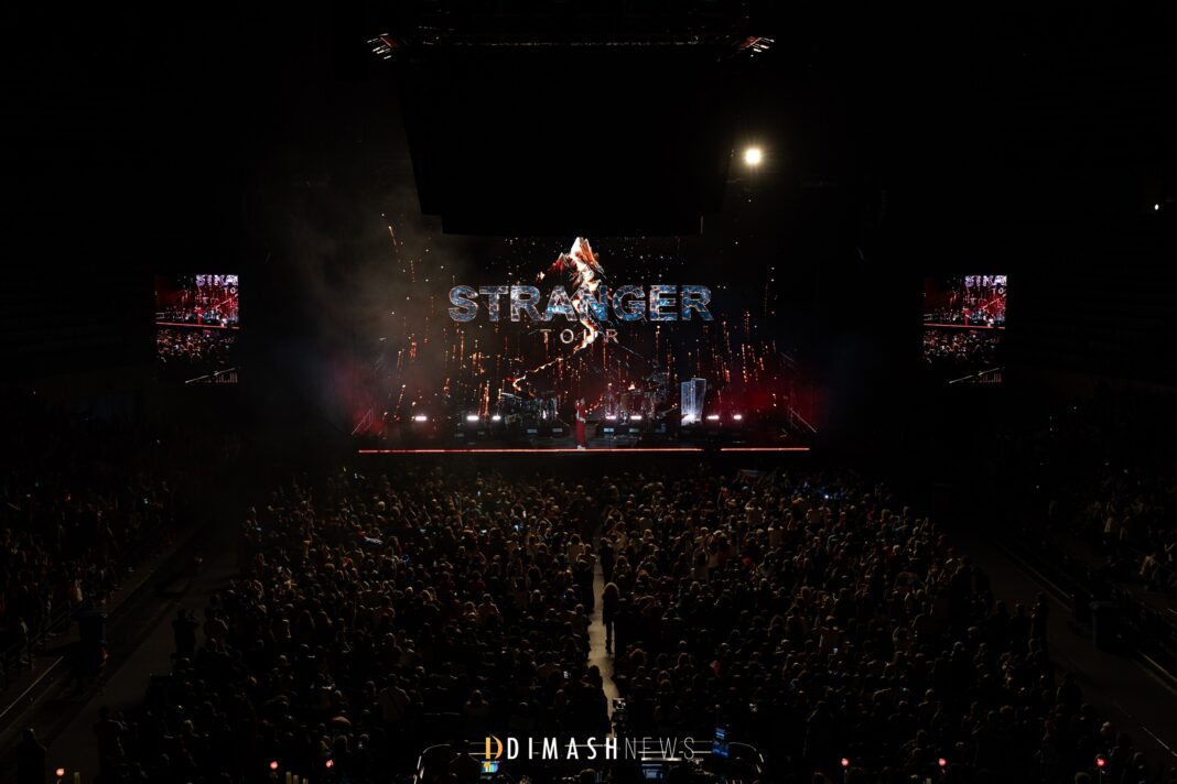 “Stranger” concert, Barcelona (November 8, 2025)