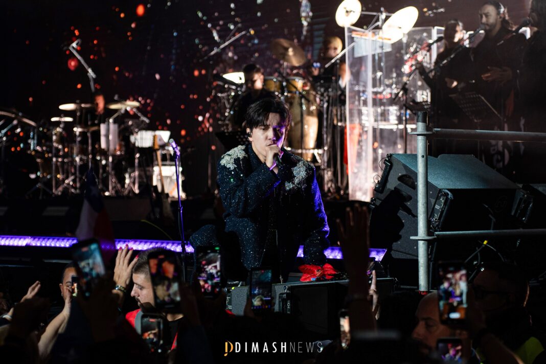 “Stranger” concert, Barcelona (November 8, 2025)