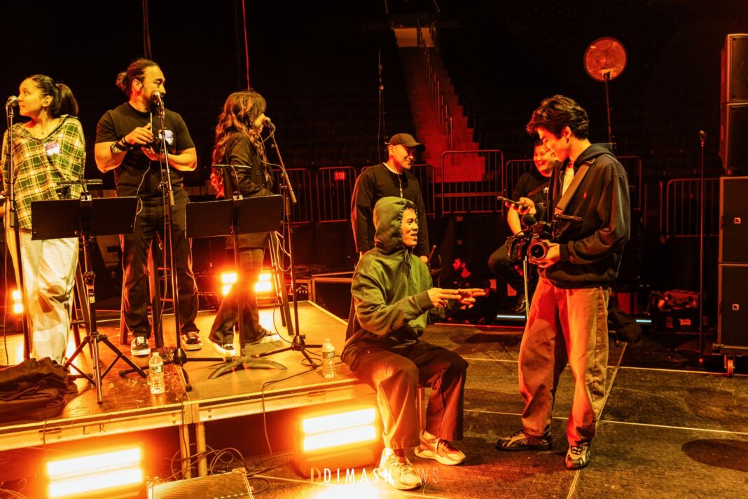 “Stranger” backstage, New York (October 5, 2025)