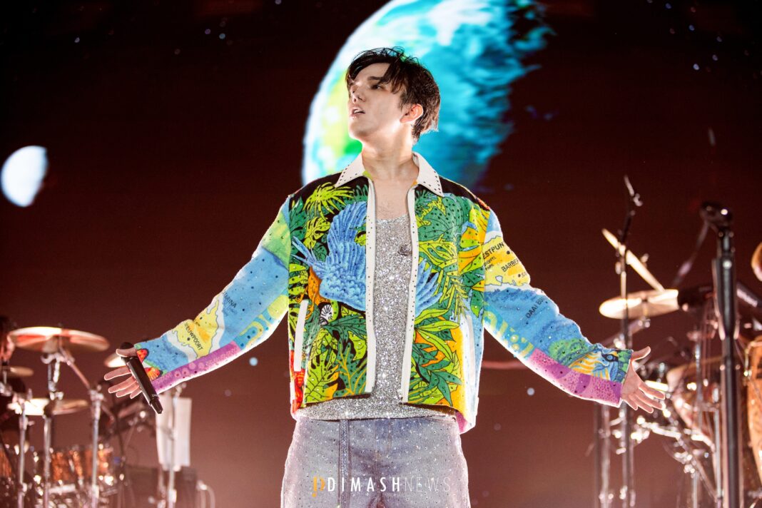 “Stranger” concert, Barcelona (November 8, 2025)