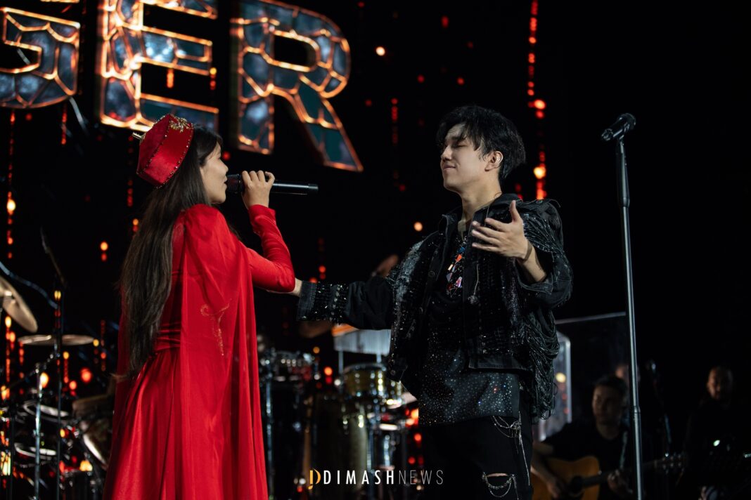 “Stranger” concert, Barcelona (November 8, 2025)