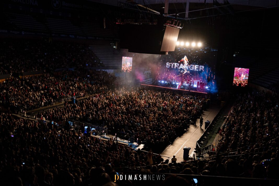 “Stranger” concert, Barcelona (November 8, 2025)