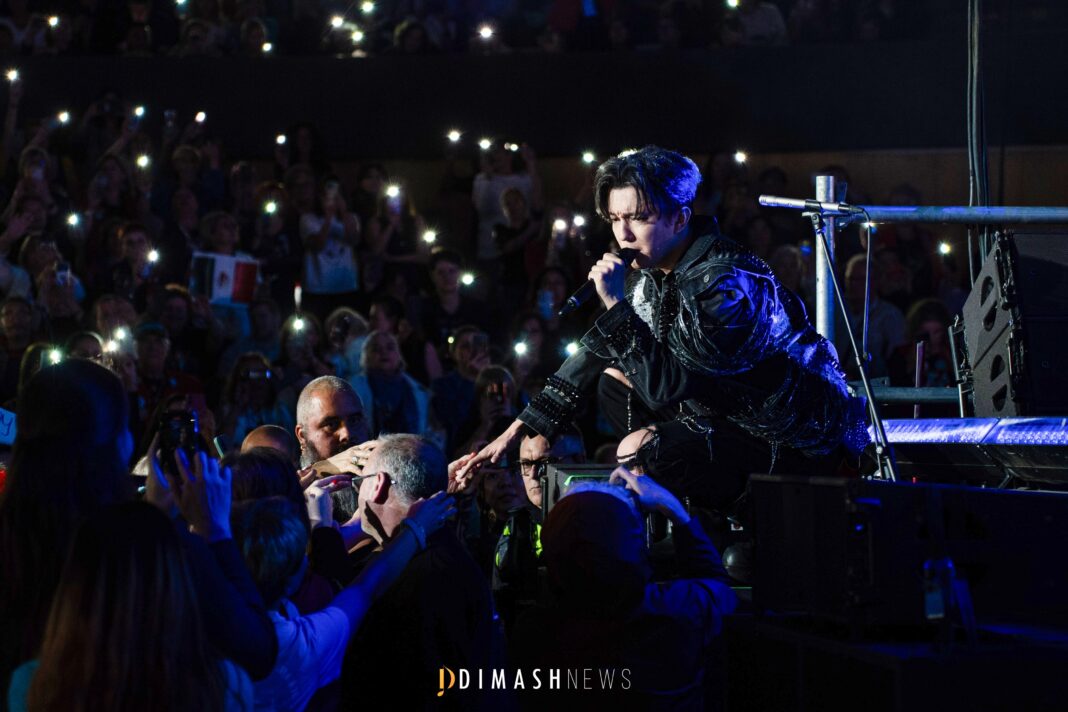 “Stranger” concert, Barcelona (November 8, 2025)