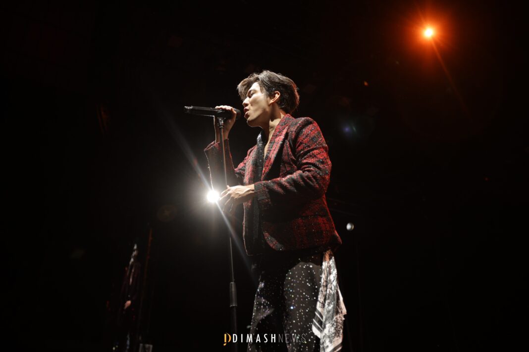 “Stranger” concert, London (November 12, 2025)