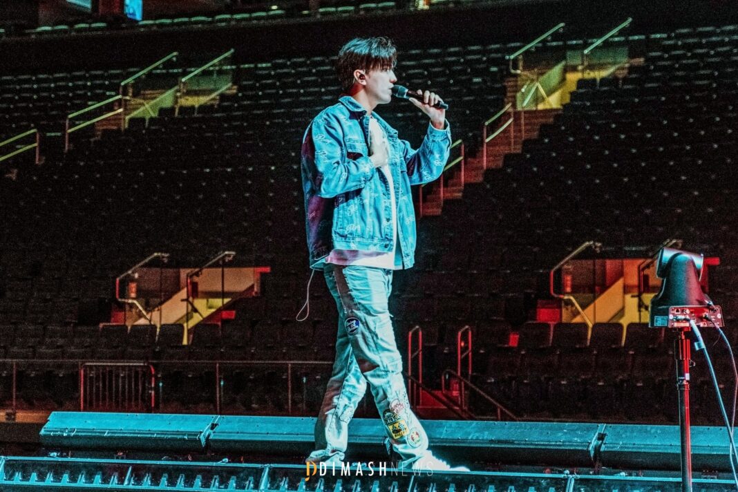 “Stranger” backstage, New York (October 5, 2025)