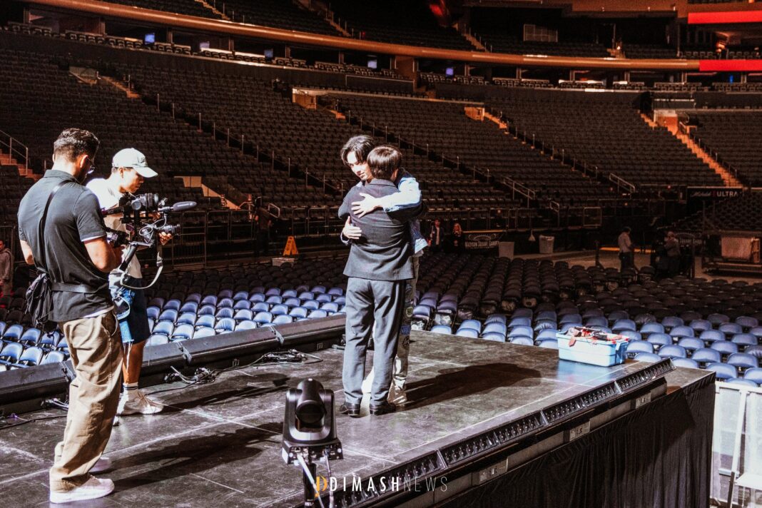 “Stranger” backstage, New York (October 5, 2025)