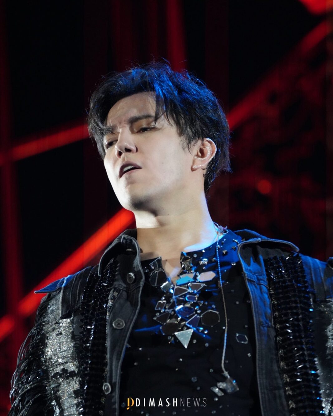 “Stranger” concert, Barcelona (November 8, 2025)