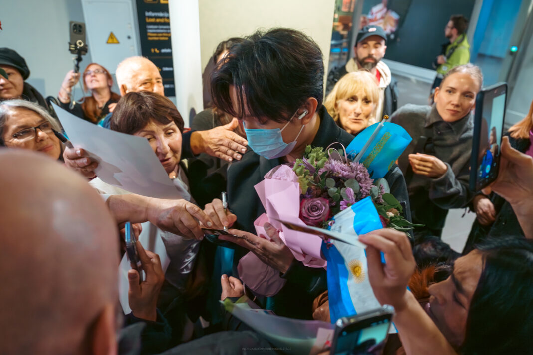 Dimash Qudaibergen Receives a Musical Instrument Included in Latvia’s Cultural Canon Dimash Qudaibergen Receives a Musical Instrument Included in Latvia’s Cultural Canon