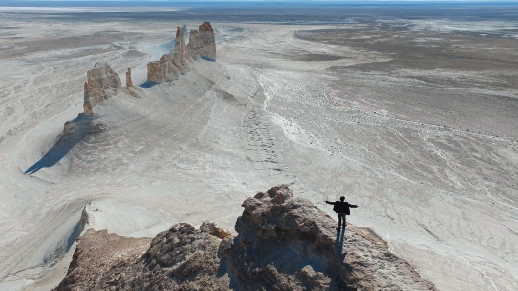 Dimash Qudaibergen Premieres His Producer Project Voice Beyond Horizon on February 5 Dimash Qudaibergen Premieres His Producer Project Voice Beyond Horizon on February 5