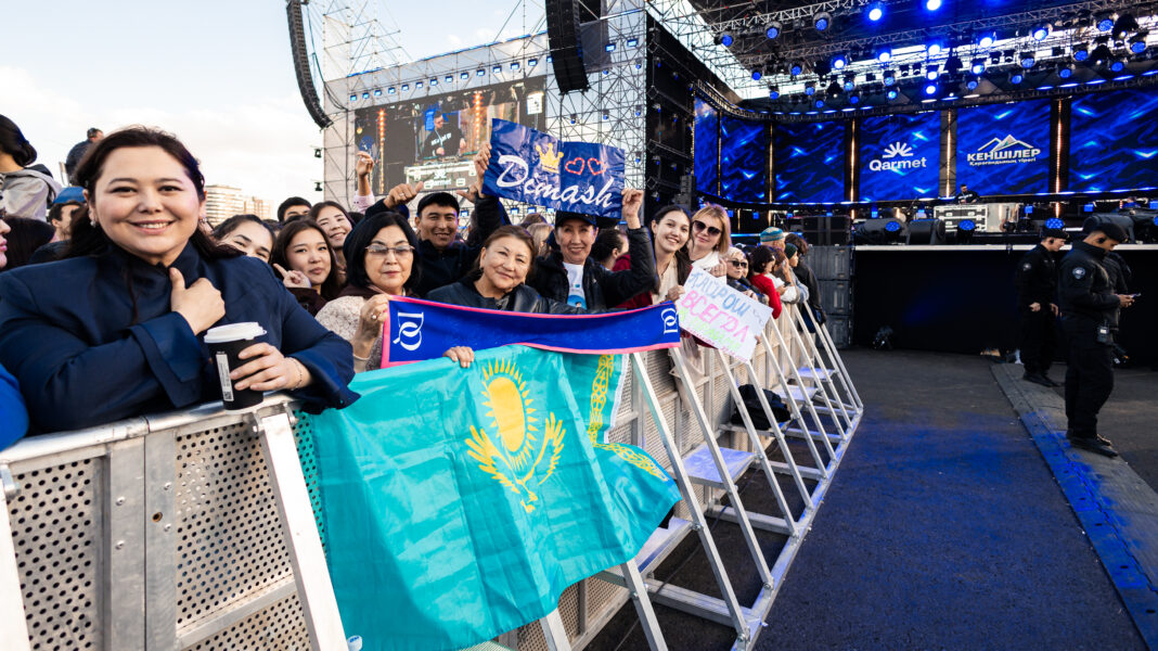 Dimash Qudaibergen Headlines Miners’ Day Celebration Concert in Karaganda