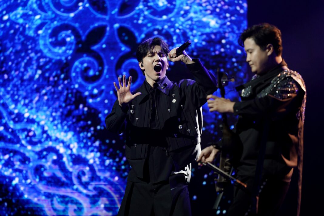 Dimash Qudaibergen Performs at the Opening of Astana Finance Days 2026