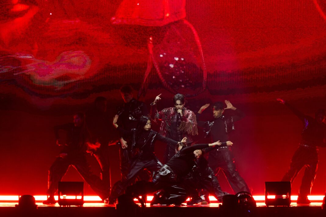 Dimash Qudaibergen’s Original Songs Take Center Stage on the DIMENSIONS Tour in Düsseldorf